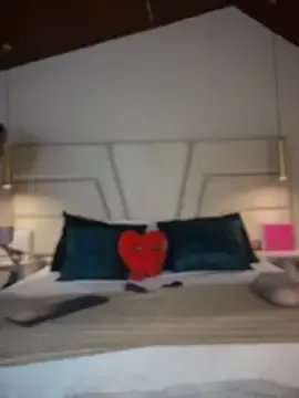 Miss_ary — SPREAD ASS IN DOGGY STYLE 