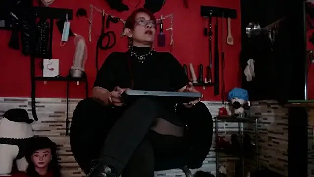 Miss_Mirandaa on StripChat