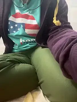 miss_moonikaa — Threesome fuck ass and pussy