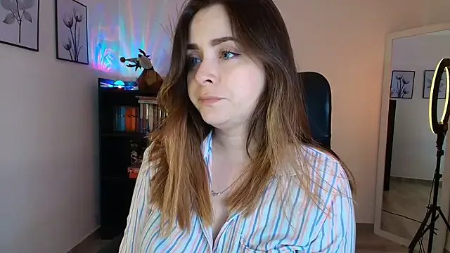 miss_seline on StripChat