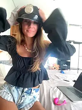 MissBinx on StripChat