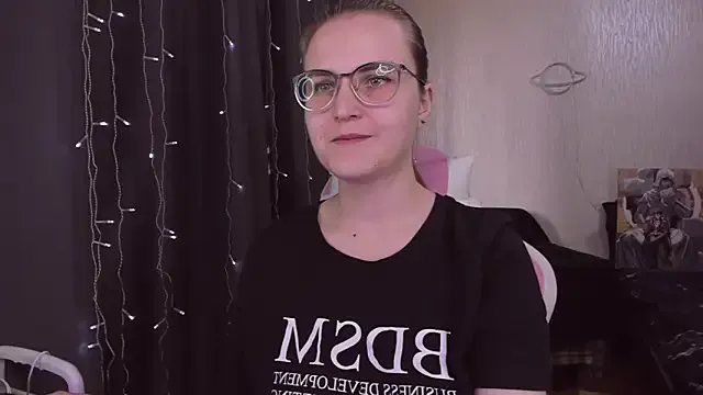 MissBrightShine on StripChat