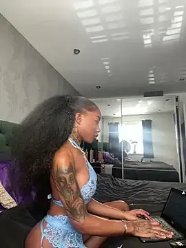 MississippiBabee — 360 spin in thong and boobs out