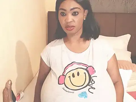 MissTits on StripChat