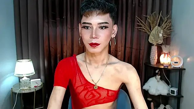 MissTransStella69 on StripChat