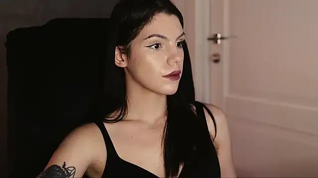 Freechat mistress__rochelle on StripChat