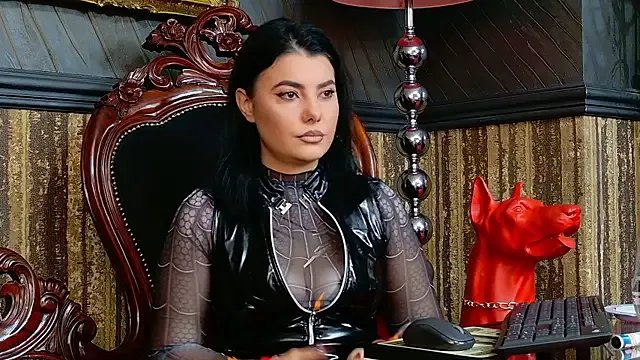 MistressEly on StripChat