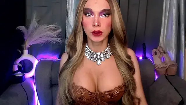 Freechat MISTRESSMonica_xxx on StripChat