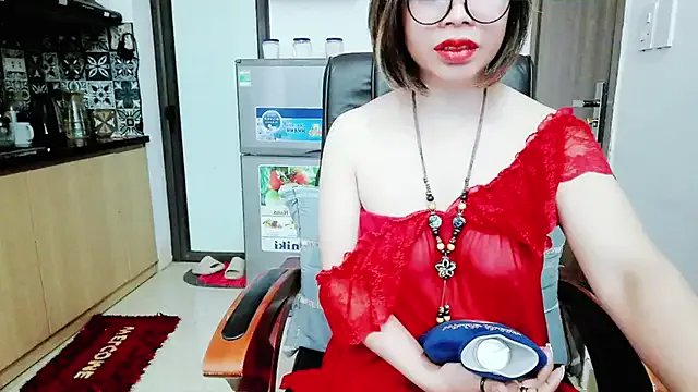 Miu-Le on StripChat