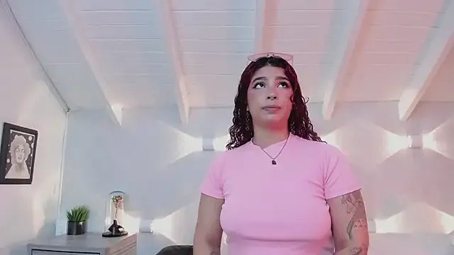 MizzHell on StripChat