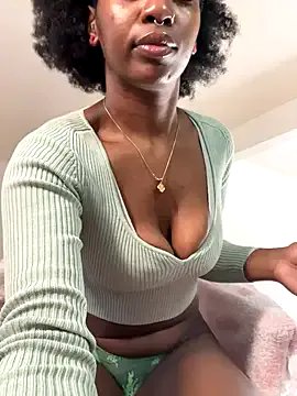 mochamimi on StripChat