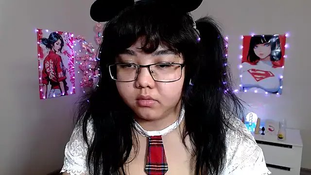 Moertomlly on StripChat