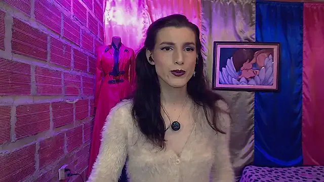 Moira-Hot on StripChat