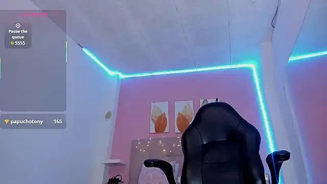 Freechat Molly_h0t on StripChat