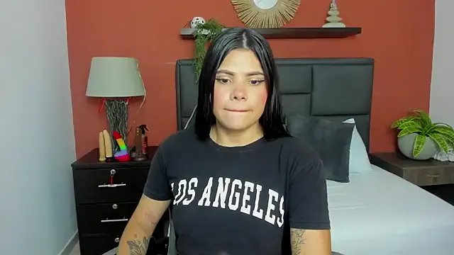 molly_lovee_ on StripChat