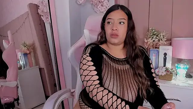 MollyBigBoobs12 on StripChat