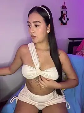 mollyy_love — OPEN MY PUSSY + DOMI INSIDE