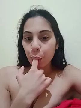 molymeneses on StripChat