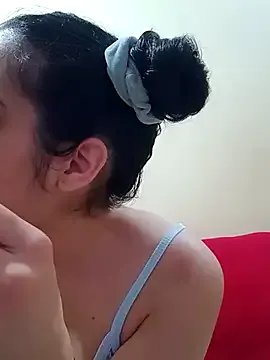 molymeneses on StripChat