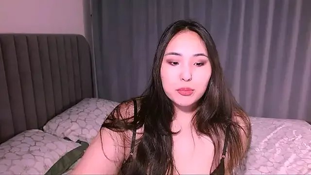 monabooty on StripChat