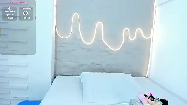 Monika-Ruiz on StripChat