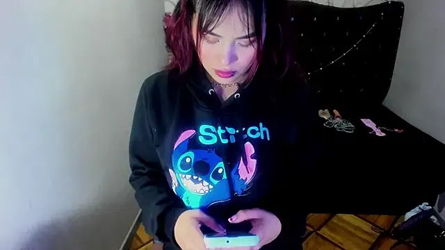 moniquehicks on StripChat