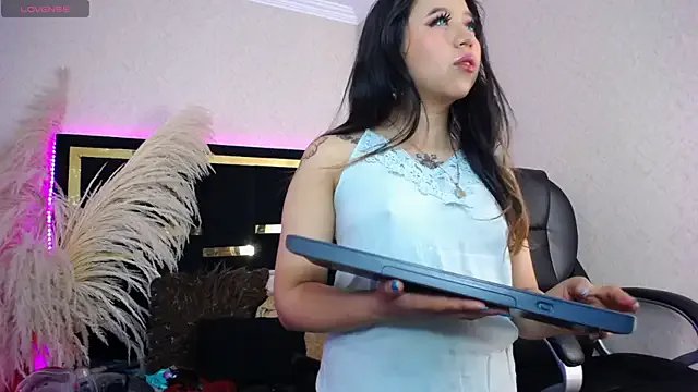 Moon_Water__ on StripChat