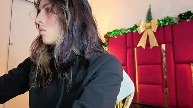 Freechat moon_winy on StripChat