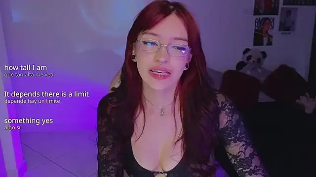 Moonlightt_21 on StripChat