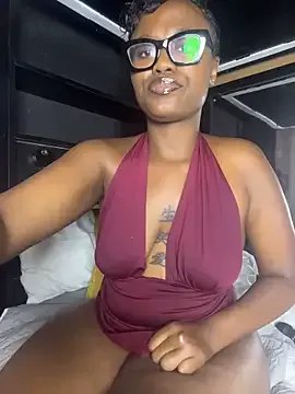 StripChat Moonzy77 is Freechat Moonzy77 — Twerk while oiled up