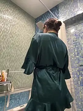 MooonReal on StripChat