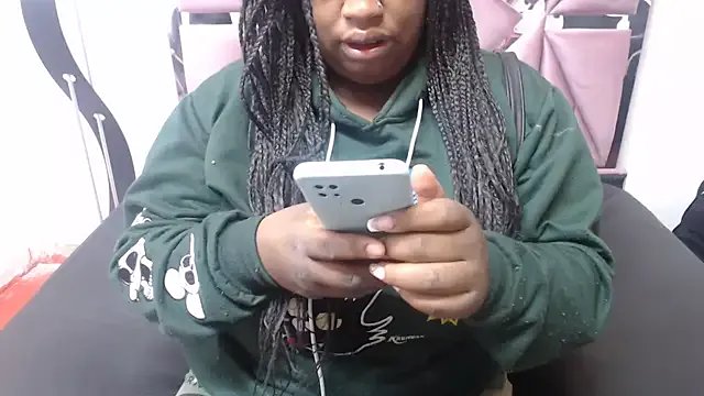 Freechat morenahott1 on StripChat