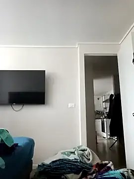 Morenitha-XXX on StripChat