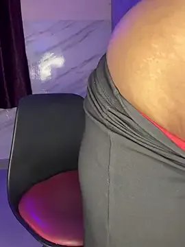 Ms_Divya on StripChat