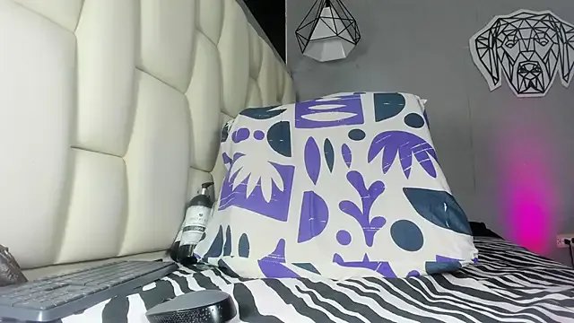 mss_mar on StripChat