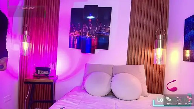 Freechat MylaDreams on StripChat