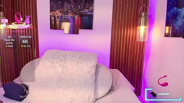 Freechat MylaDreams on StripChat