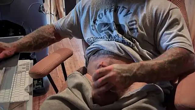 Freechat myplace69 on StripChat