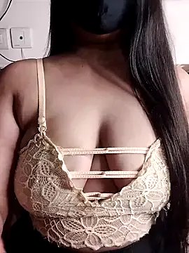 mysterious_Divya on StripChat