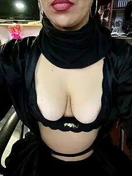 Freechat nadia__abaud on StripChat