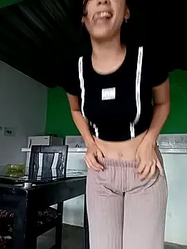 nadia__lulu on StripChat