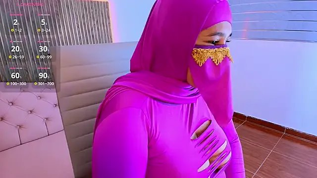 Nadia_Privee — Handjob + spit