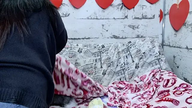 Nadine_asian on StripChat