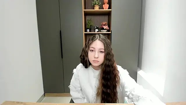 NakeshaPogar on StripChat