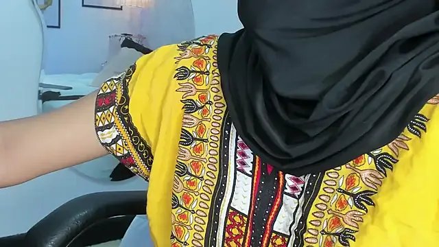 Private naomiii__ on StripChat