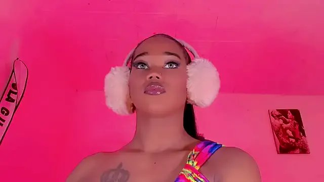 naomy__xx on StripChat