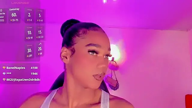 naomy__xx on StripChat