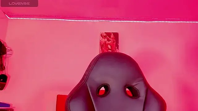 naomy__xx on StripChat