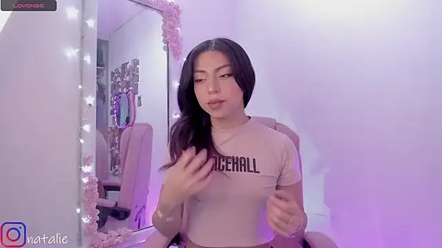 Freechat natalie_jaensen on StripChat