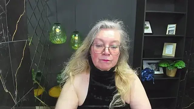 NataliMellow on StripChat